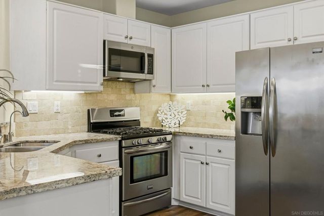 11310 Village Ridge Rd, San Diego, CA 92131