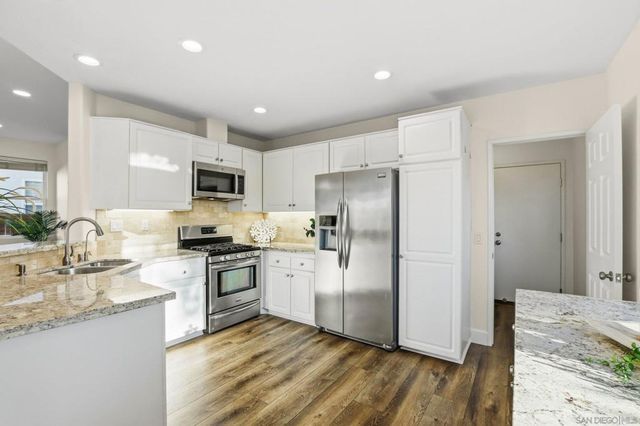 11310 Village Ridge Rd, San Diego, CA 92131