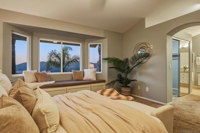 11310 Village Ridge Rd, San Diego, CA 92131