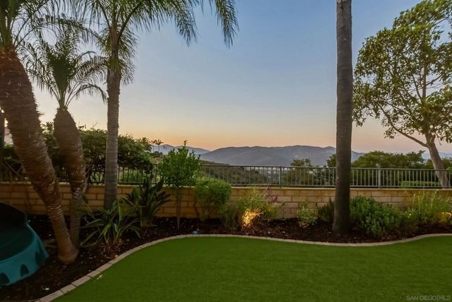 11310 Village Ridge Rd, San Diego, CA 92131