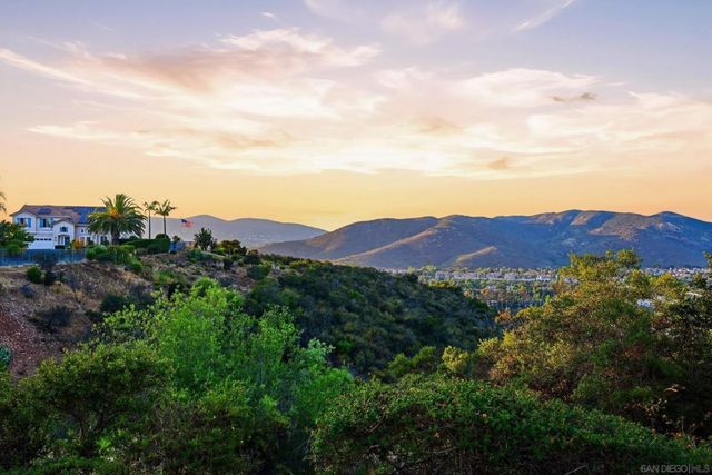 11310 Village Ridge Rd, San Diego, CA 92131