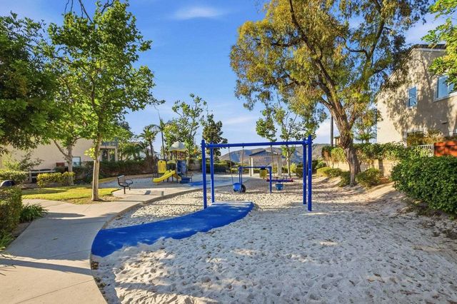 11310 Village Ridge Rd, San Diego, CA 92131