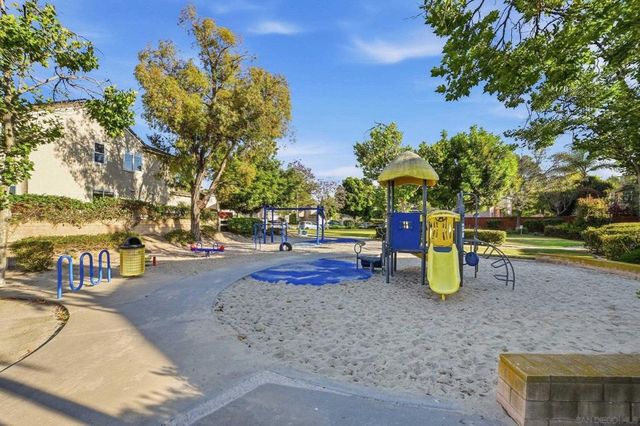 11310 Village Ridge Rd, San Diego, CA 92131