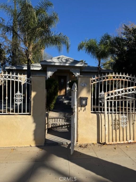 Image 3 of property listing at 4347 2nd, Riverside, CA 92501