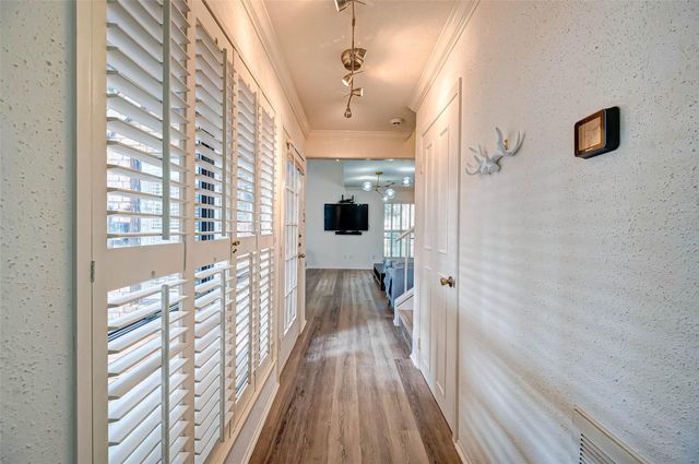 1908 Augusta Drive 7, Houston, TX 77057