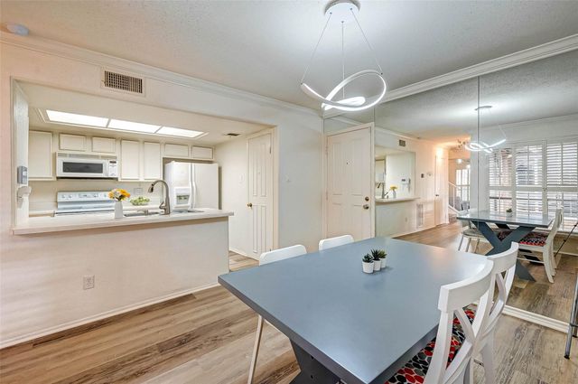 1908 Augusta Drive 7, Houston, TX 77057