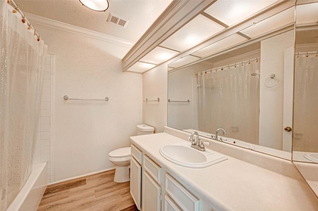1908 Augusta Drive 7, Houston, TX 77057