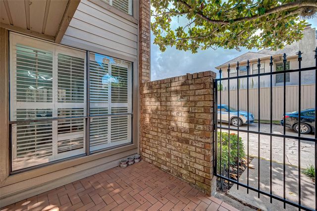 1908 Augusta Drive 7, Houston, TX 77057