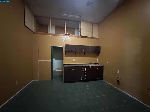 601 E 14Th St, San Leandro, CA 94577