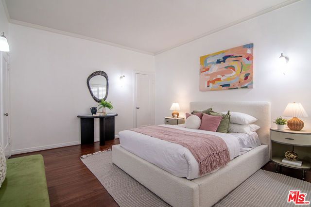 5761 W Olympic Boulevard, Los Angeles, CA 90036