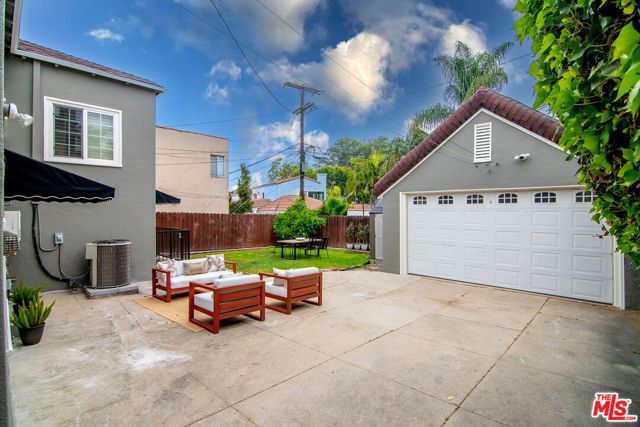 5761 W Olympic Boulevard, Los Angeles, CA 90036