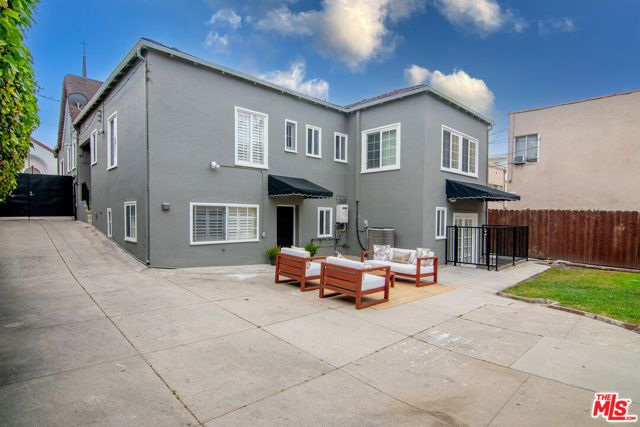 5761 W Olympic Boulevard, Los Angeles, CA 90036