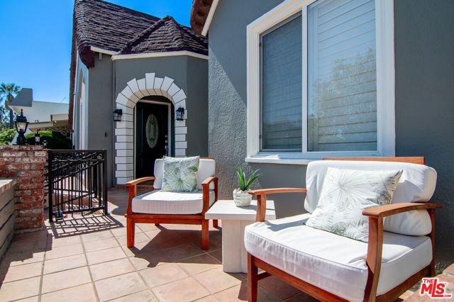 5761 W Olympic Boulevard, Los Angeles, CA 90036