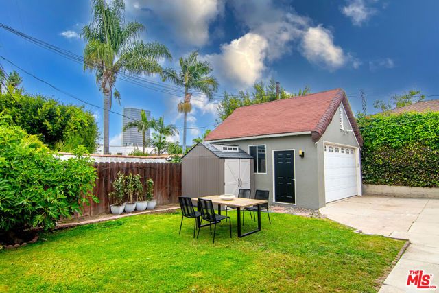 5761 W Olympic Boulevard, Los Angeles, CA 90036