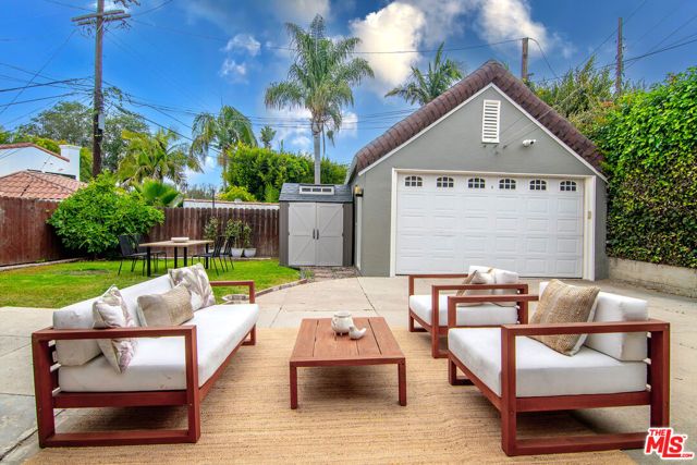 5761 W Olympic Boulevard, Los Angeles, CA 90036