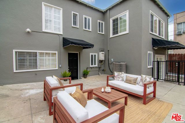 5761 W Olympic Boulevard, Los Angeles, CA 90036