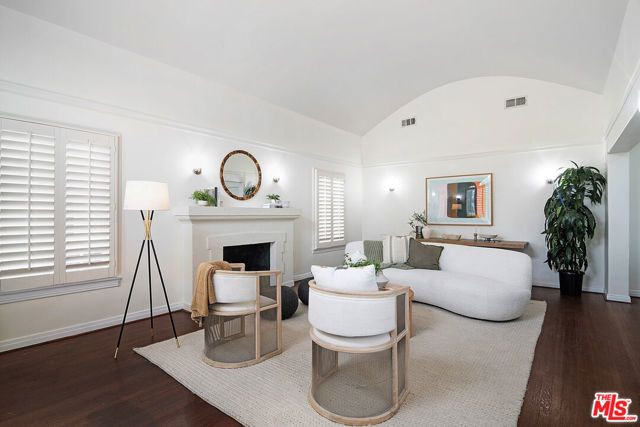 5761 W Olympic Boulevard, Los Angeles, CA 90036