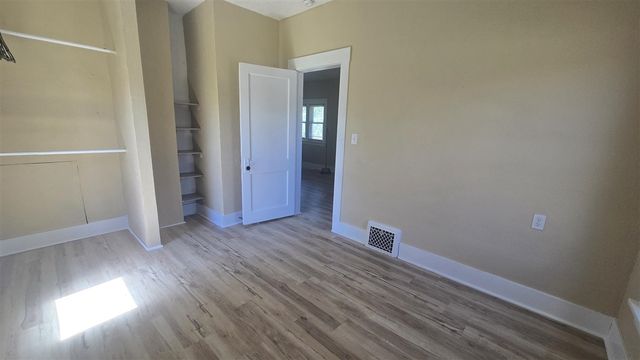 1349 W Michigan Avenue, Battle Creek, MI 49037
