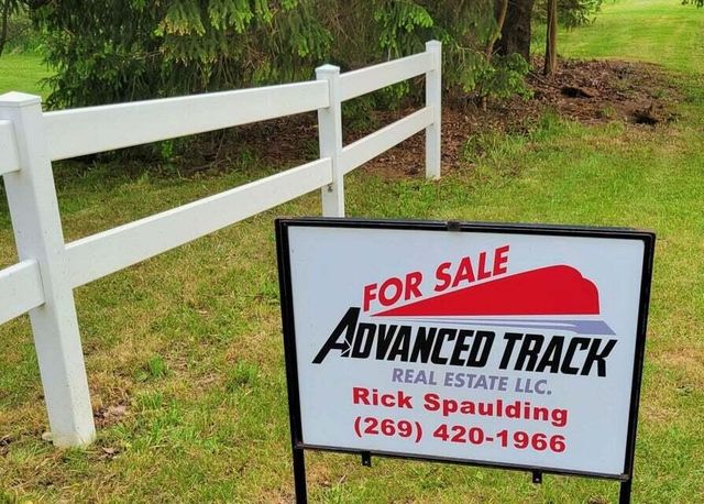 1349 W Michigan Avenue, Battle Creek, MI 49037