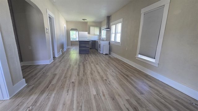 1349 W Michigan Avenue, Battle Creek, MI 49037