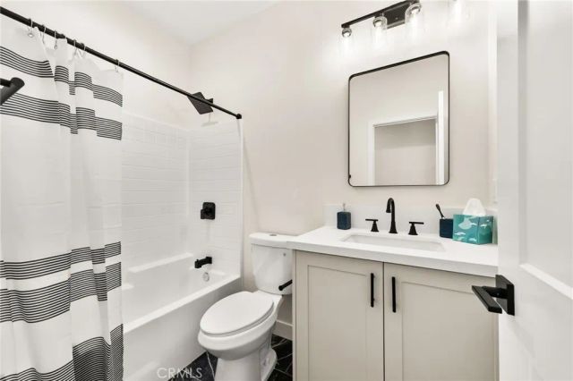 9267 Duncan Avenue, Riverside, CA 92503