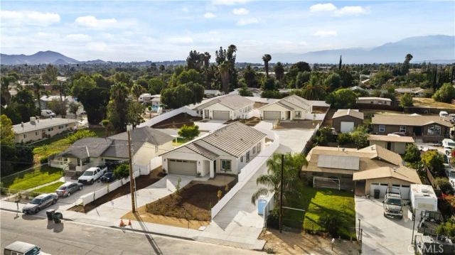 9267 Duncan Avenue, Riverside, CA 92503