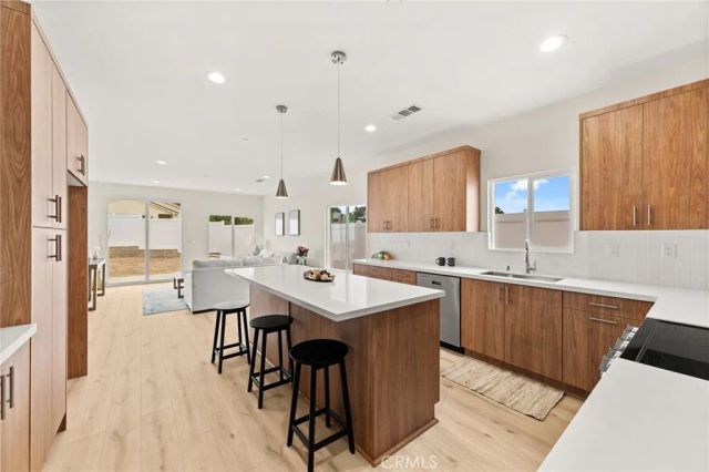 9267 Duncan Avenue, Riverside, CA 92503