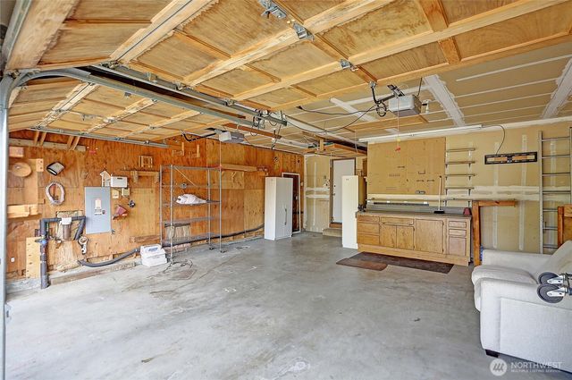 846 Livingston Bay Shore Drive, Camano Island, WA 98282