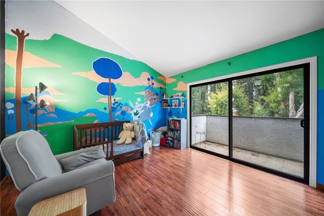 7130 Glade Avenue J, Canoga Park, CA 91303