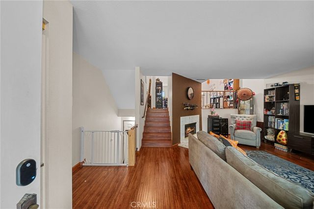7130 Glade Avenue J, Canoga Park, CA 91303