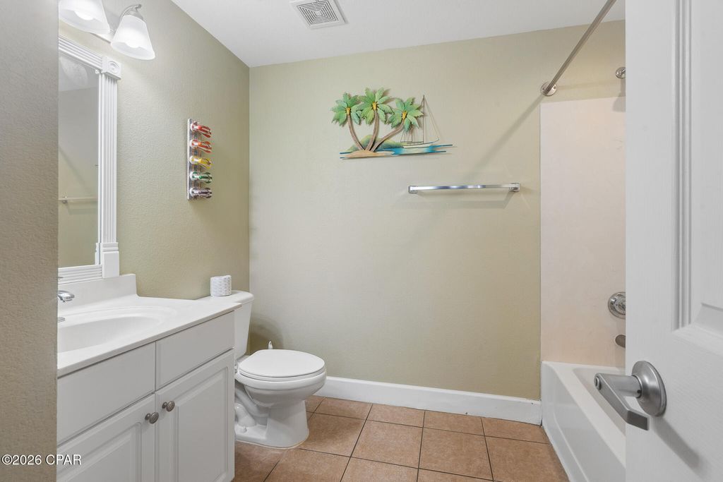 Image 16 of property listing at 16819 Front Beach Road 2204, Panama City Beach, FL 32413
