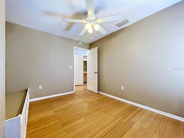 105 PETERSON LANE, Palm Harbor, FL 34683