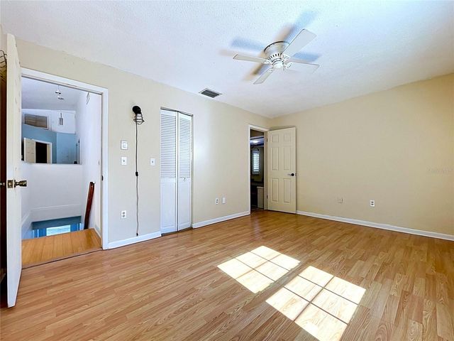 105 PETERSON LANE, Palm Harbor, FL 34683