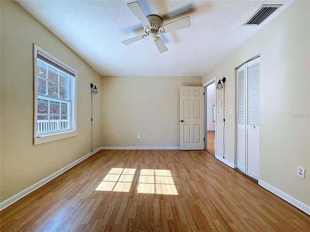 105 PETERSON LANE, Palm Harbor, FL 34683