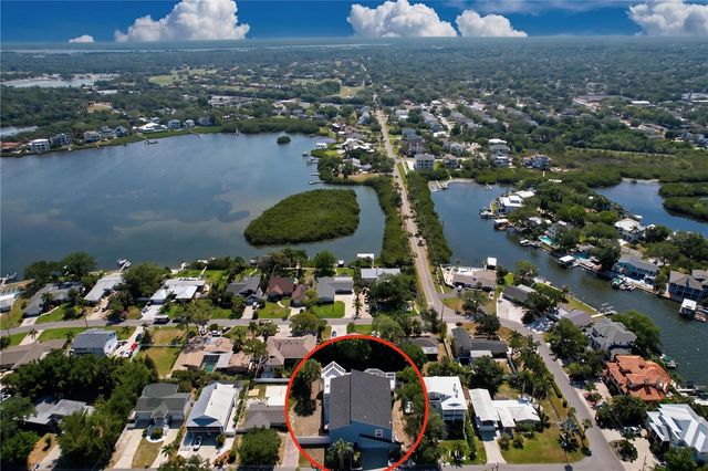 105 PETERSON LANE, Palm Harbor, FL 34683