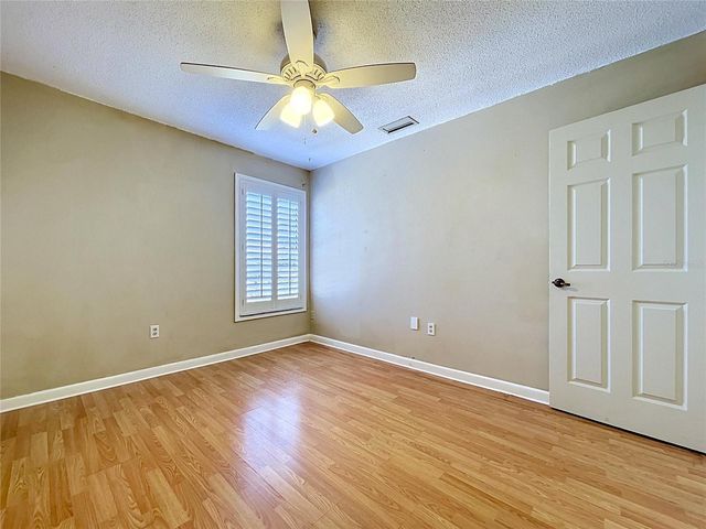 105 PETERSON LANE, Palm Harbor, FL 34683