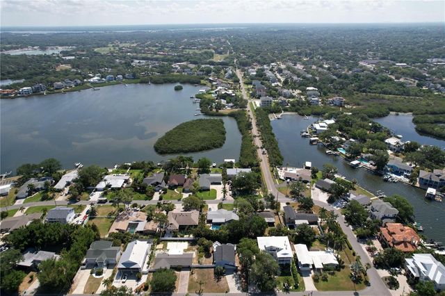 105 PETERSON LANE, Palm Harbor, FL 34683