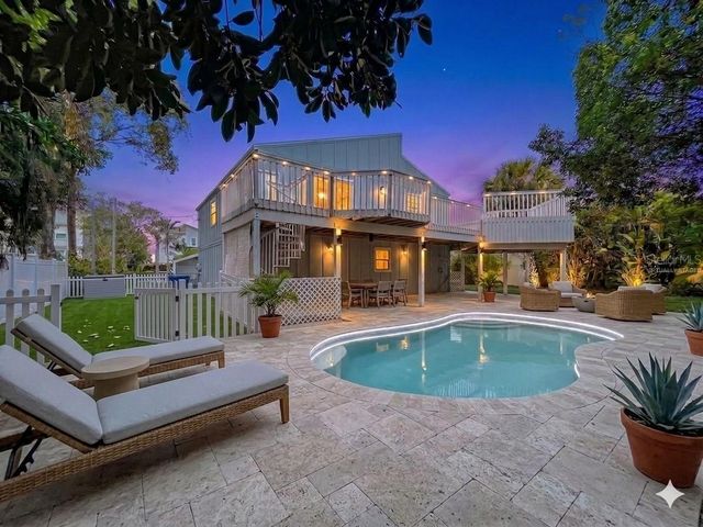 105 PETERSON LANE, Palm Harbor, FL 34683