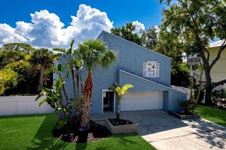 105 PETERSON LANE, Palm Harbor, FL 34683