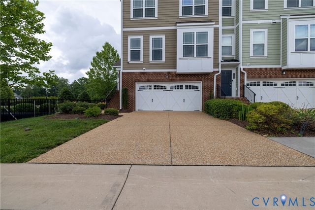 4557 Whinny Ln, Glen Allen, VA 23060