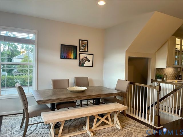 4557 Whinny Ln, Glen Allen, VA 23060