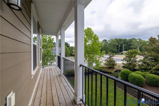 4557 Whinny Ln, Glen Allen, VA 23060