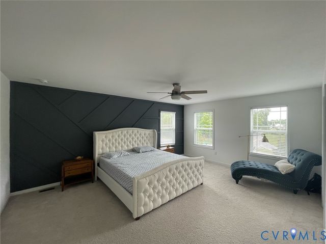 4557 Whinny Ln, Glen Allen, VA 23060