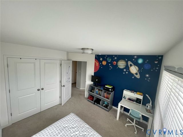 4557 Whinny Ln, Glen Allen, VA 23060