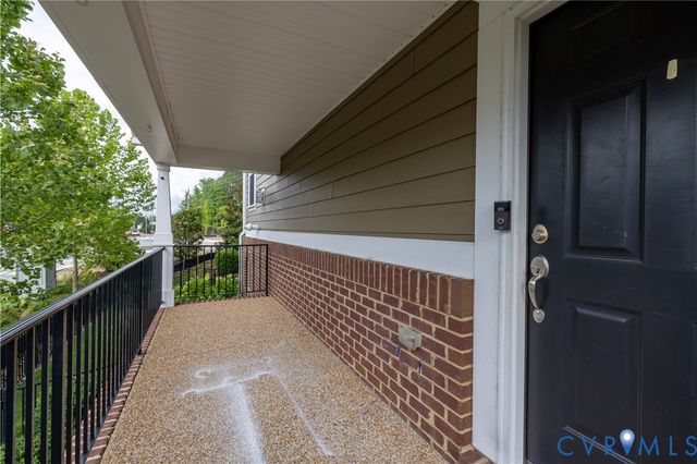 4557 Whinny Ln, Glen Allen, VA 23060