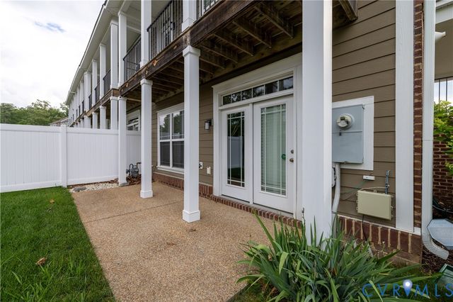 4557 Whinny Ln, Glen Allen, VA 23060