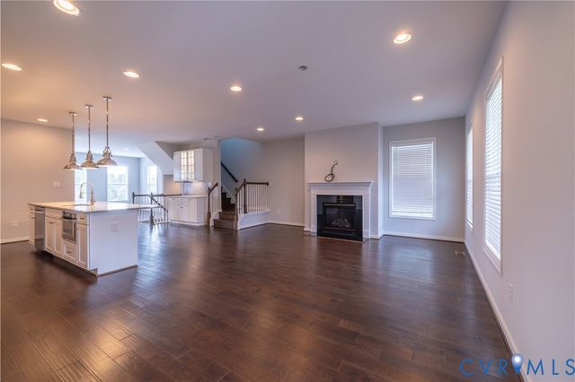 4557 Whinny Ln, Glen Allen, VA 23060
