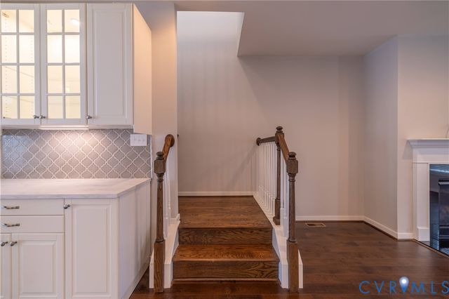 4557 Whinny Ln, Glen Allen, VA 23060