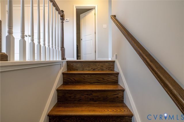 4557 Whinny Ln, Glen Allen, VA 23060