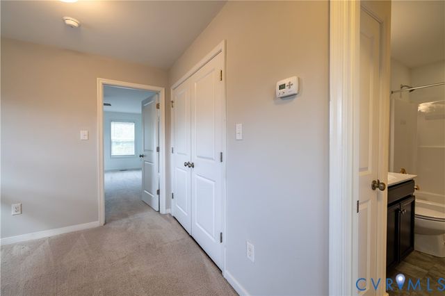 4557 Whinny Ln, Glen Allen, VA 23060